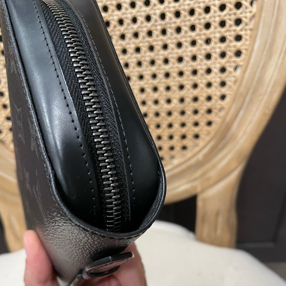 LOUIS VUITTON Monogram Louis Vuitton Eclipse Organizer Wallet Handbag - Picture 8 of 12